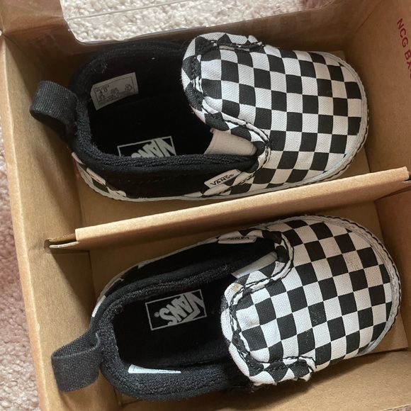 Vans 4c - Picture 1 of 3